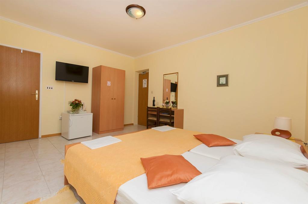 Rooms Vlahovic Слано Экстерьер фото